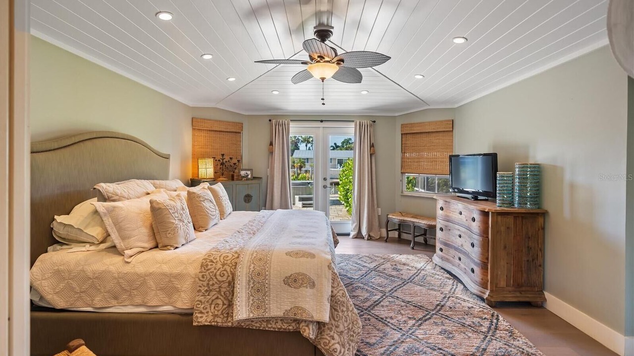 Photo of Bedroom in Siesta Key