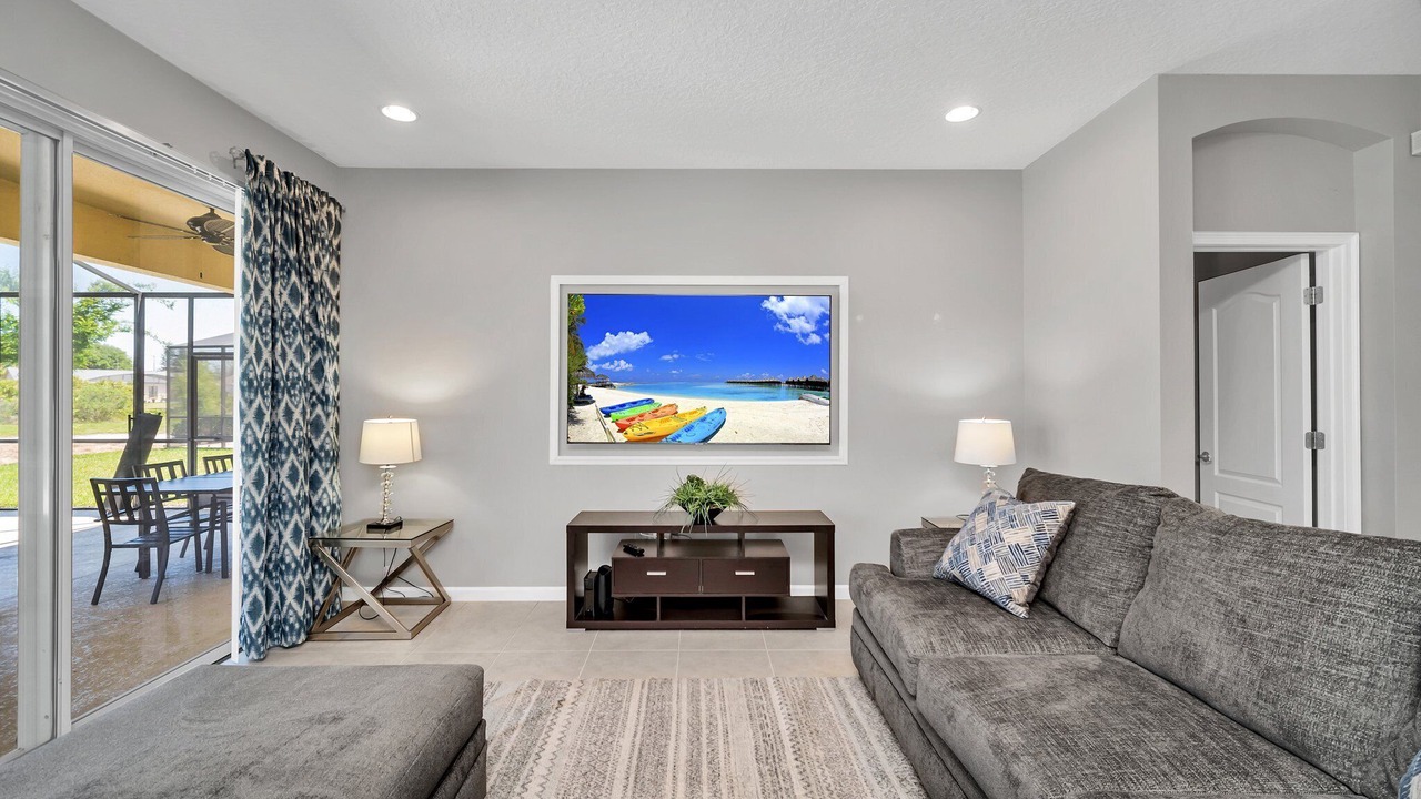 Photo of Livingroom in Loughman