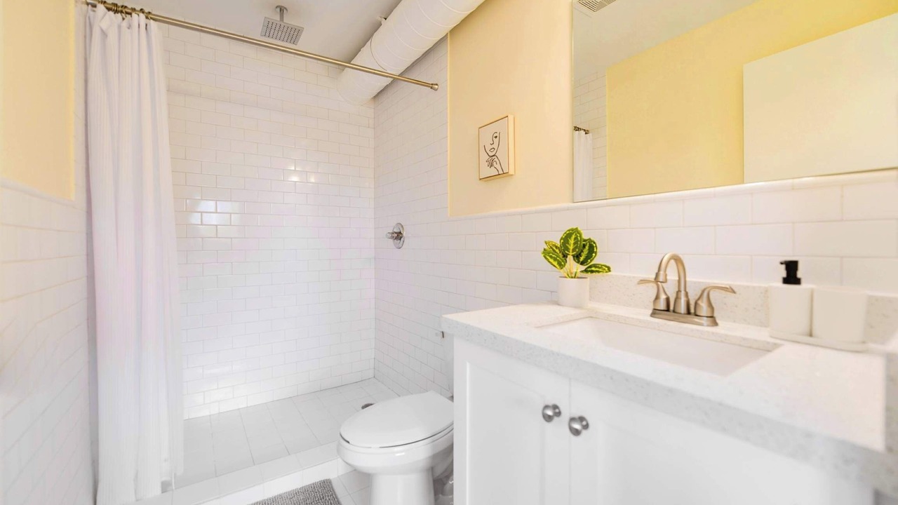 Photo of Bathroom in Northeast Miami