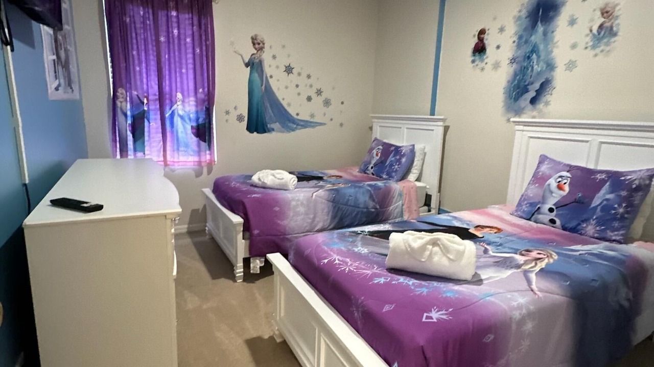 Photo of Bedroom in Davenport