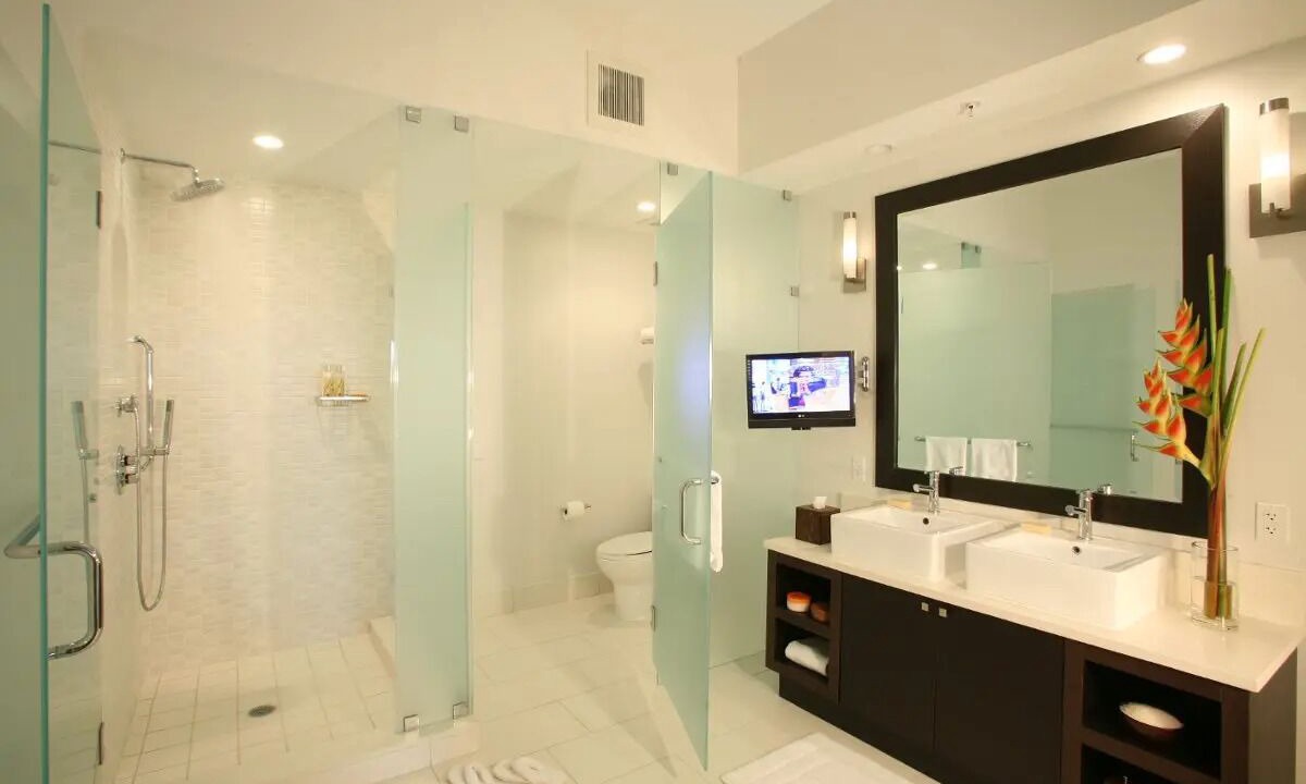 Photo of Bathroom in Doral