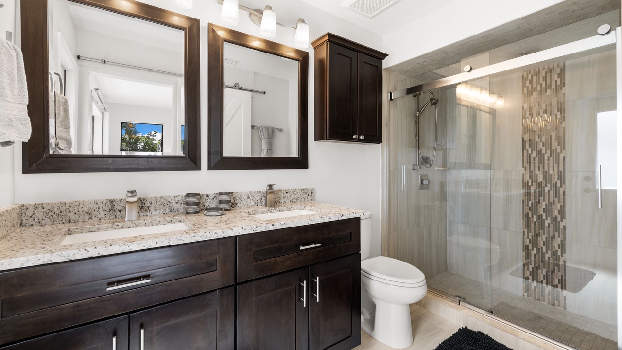 Photo of Bathroom in Manatee Bay