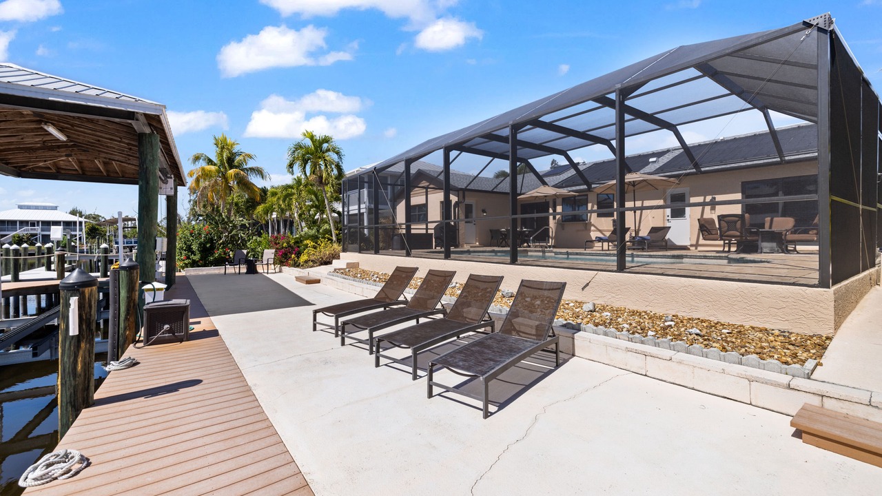 Photo of Patio Balcony in Manatee Bay