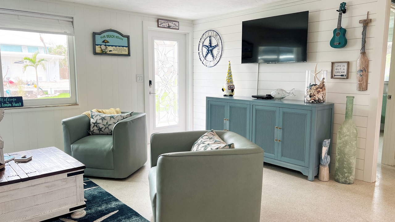 Photo of Livingroom in Englewood