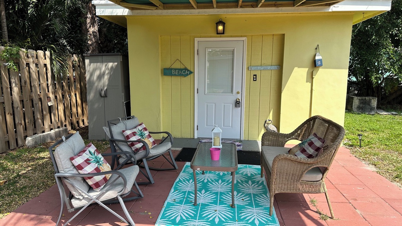 Photo of Patio Balcony in Lake Worth Corridor