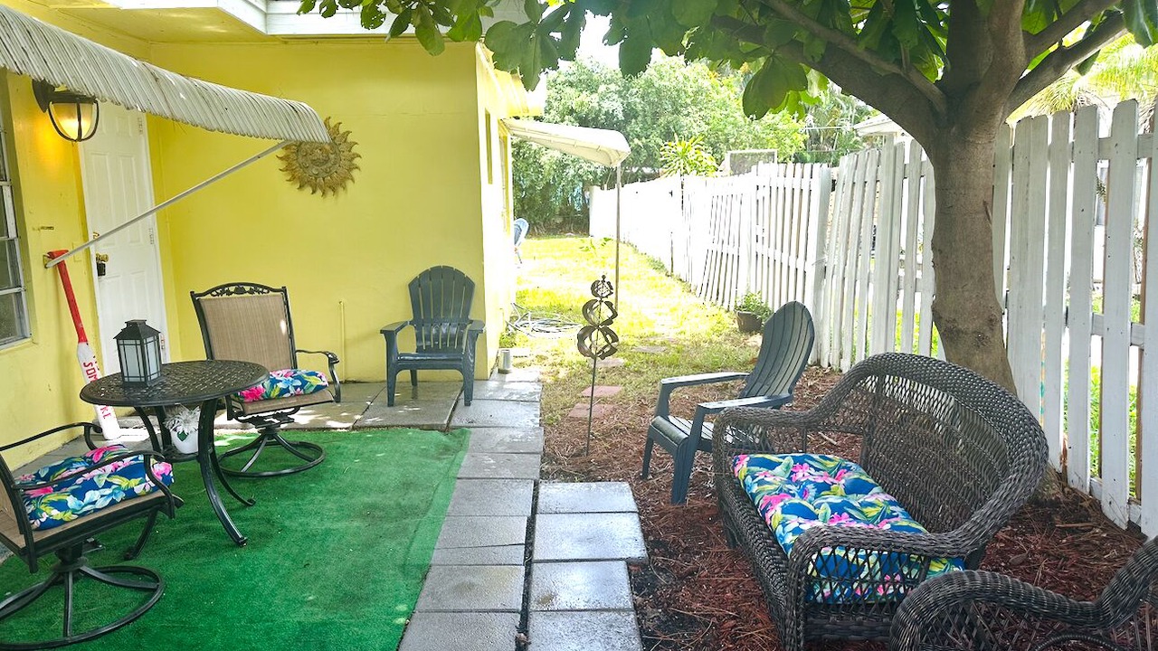 Photo of Patio Balcony in Lake Worth Corridor