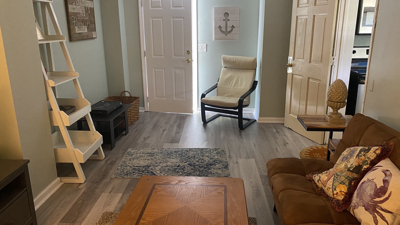 Photo of Bedroom in Lake Worth Corridor