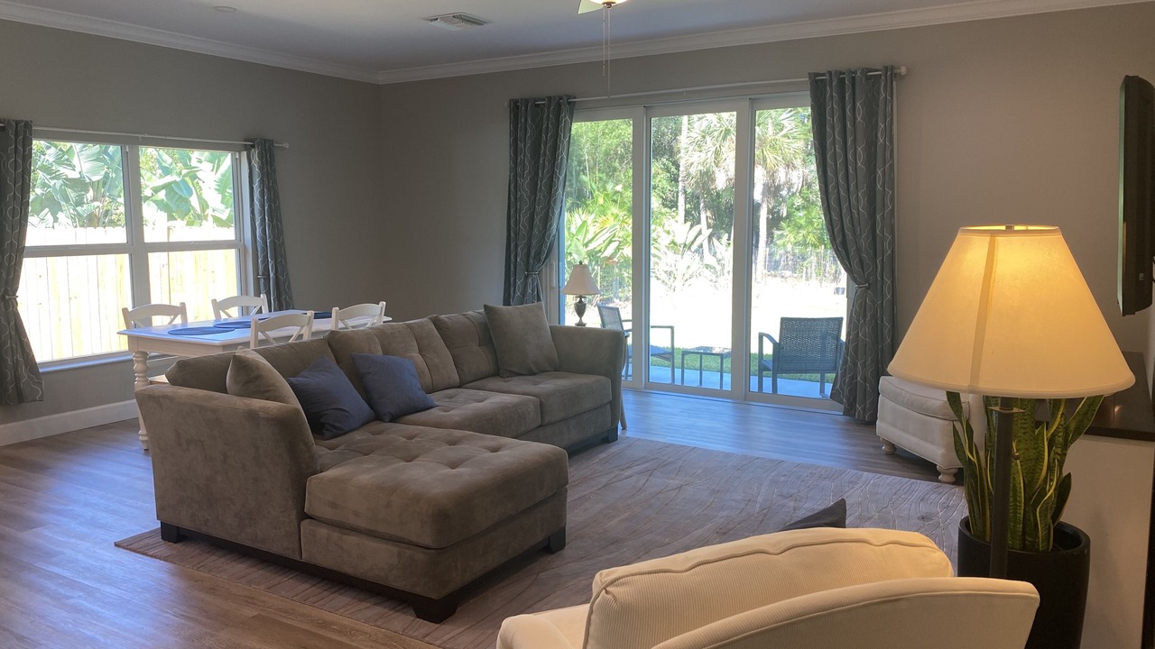 Photo of Livingroom in North Naples