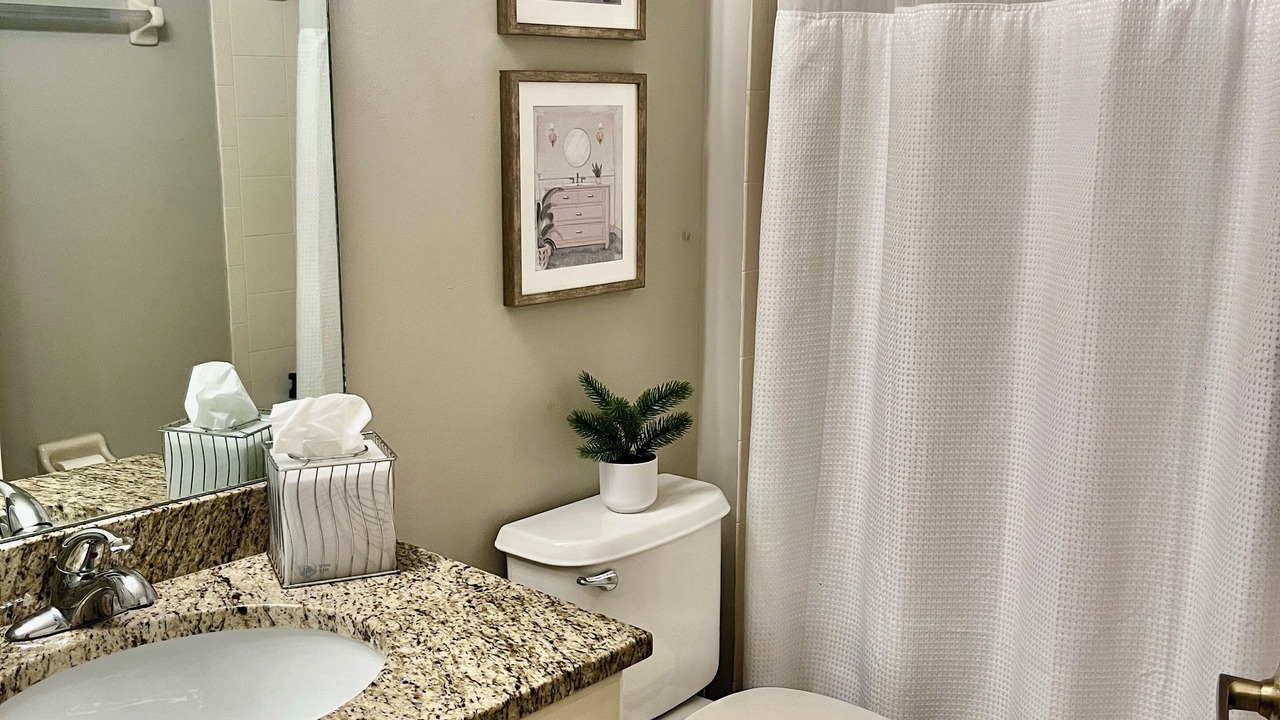 Photo of Bathroom in Naples