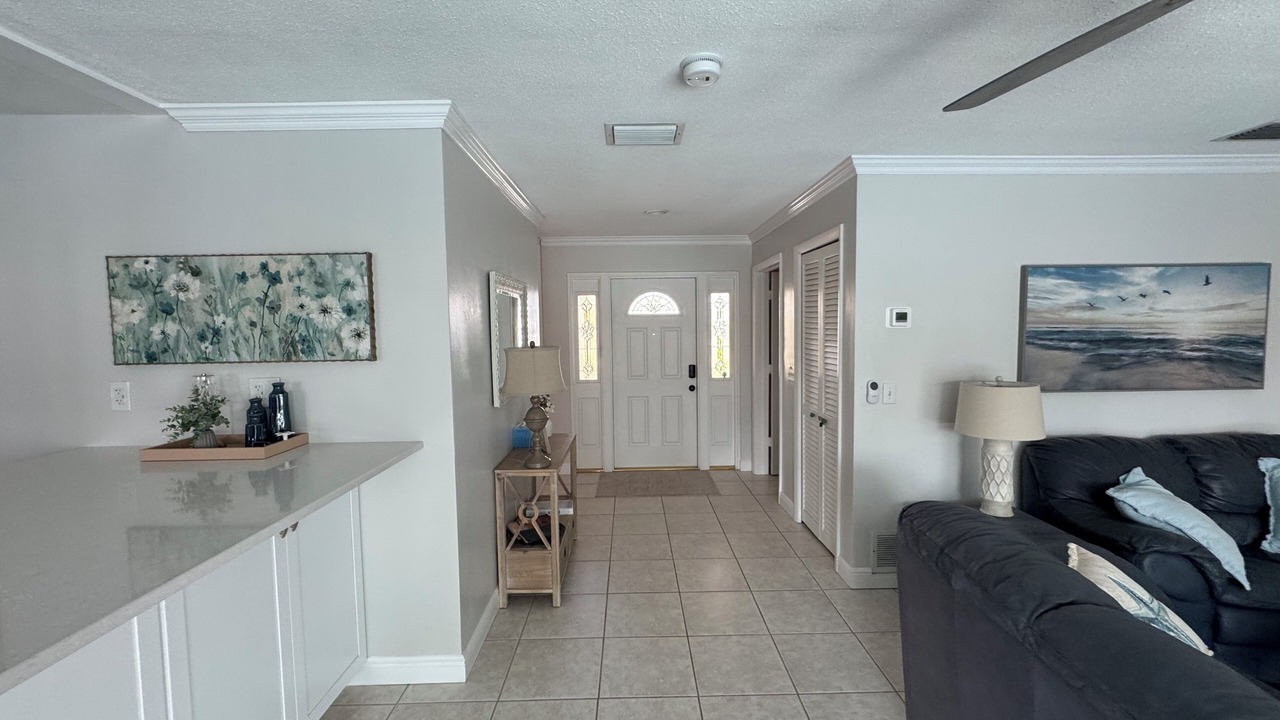 Photo of Livingroom in Seminole