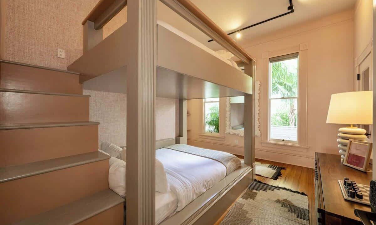 Photo of Bedroom in Historic Seaport
