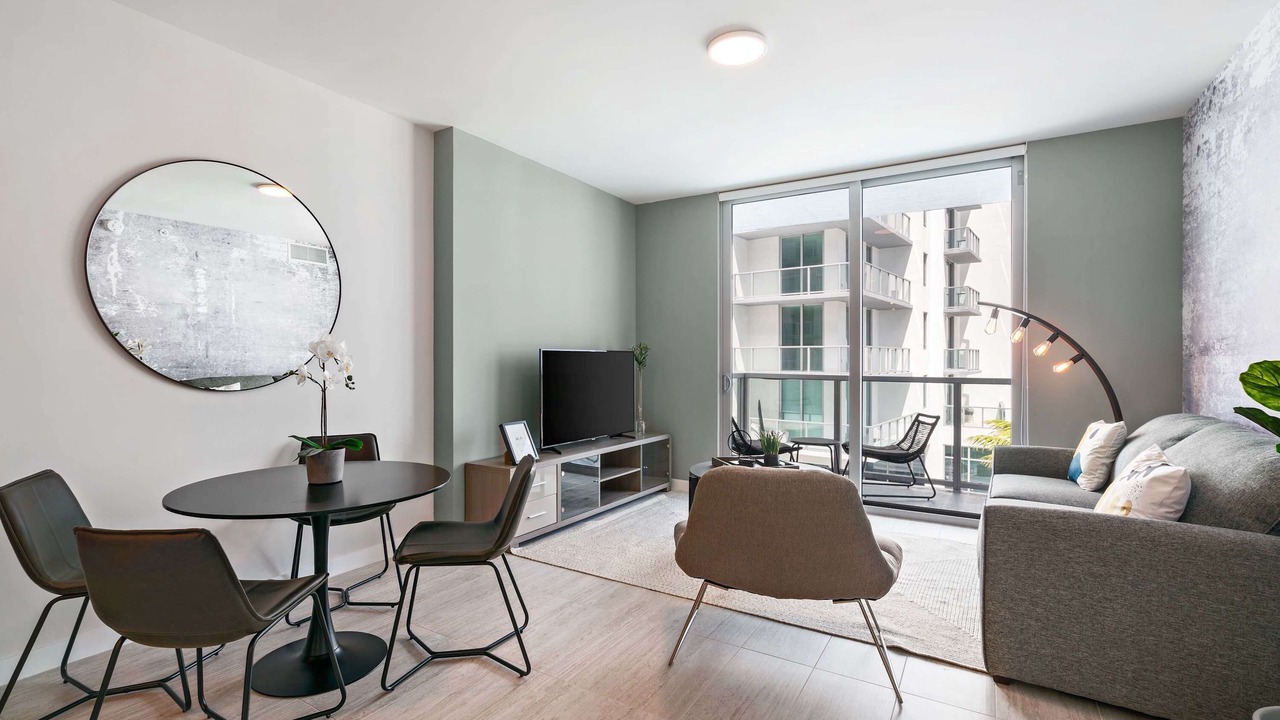 Photo of Livingroom in Northeast Miami