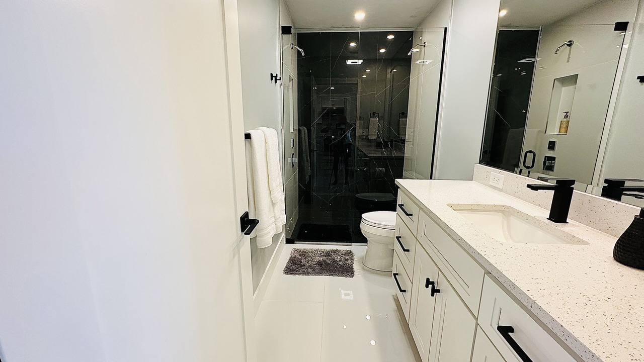 Photo of Bathroom in Isles of Capri