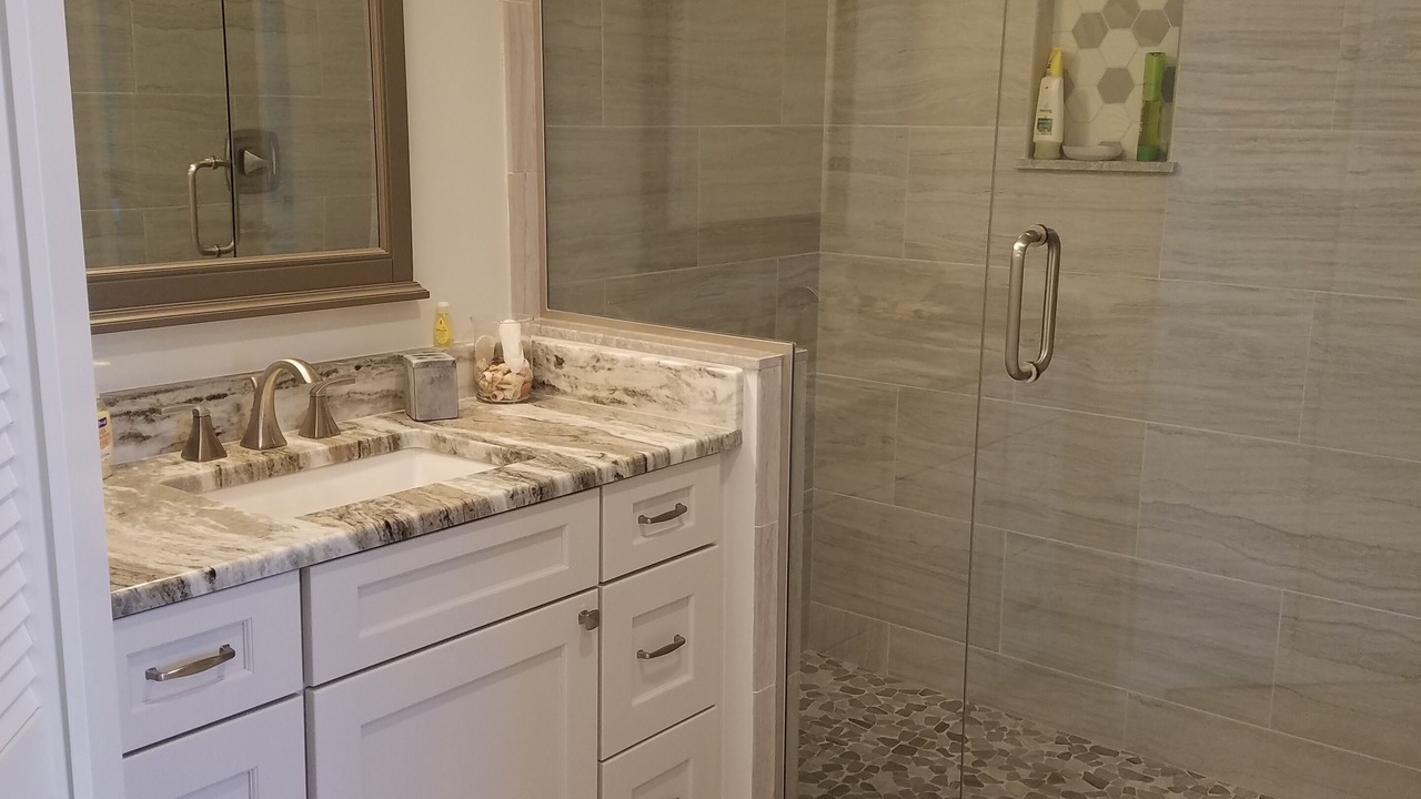 Photo of Bathroom in Sanibel Isles