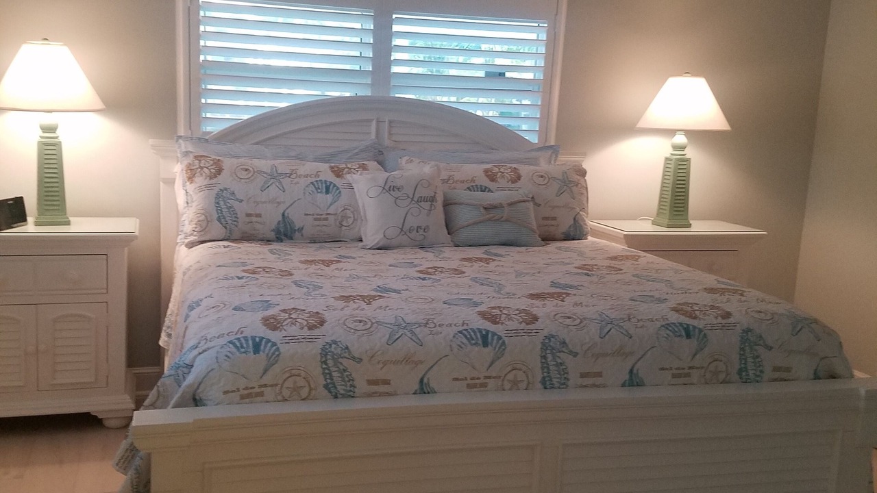 Photo of Bedroom in Sanibel Isles