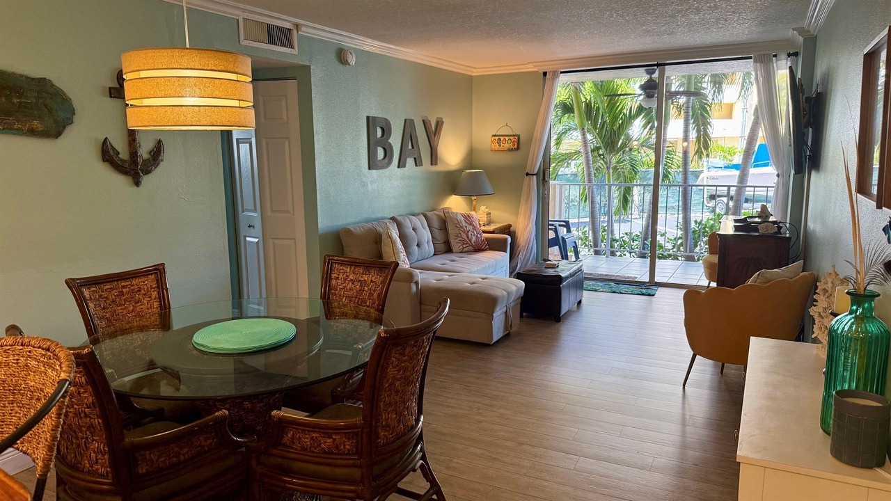 Photo of Livingroom in Islamorada