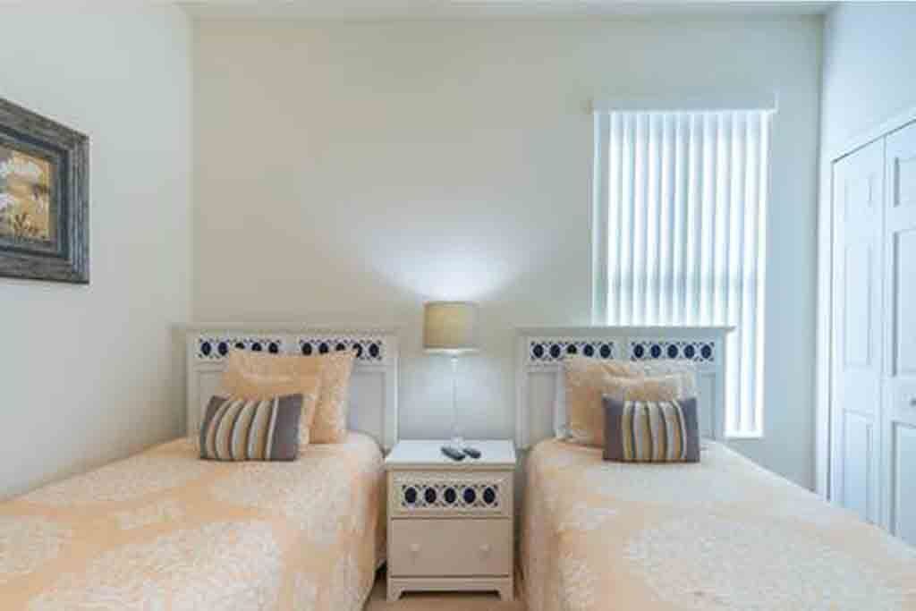 Photo of Bedroom in Crystal Cove