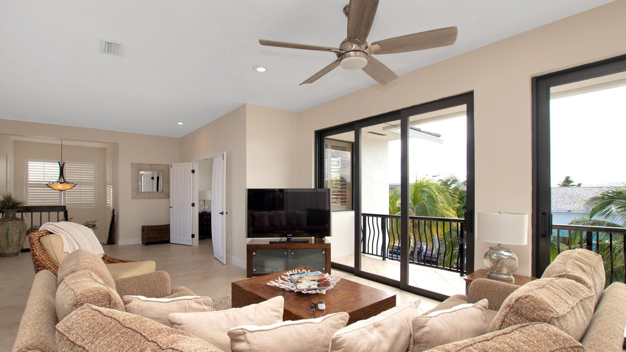 Photo of Livingroom in Islamorada