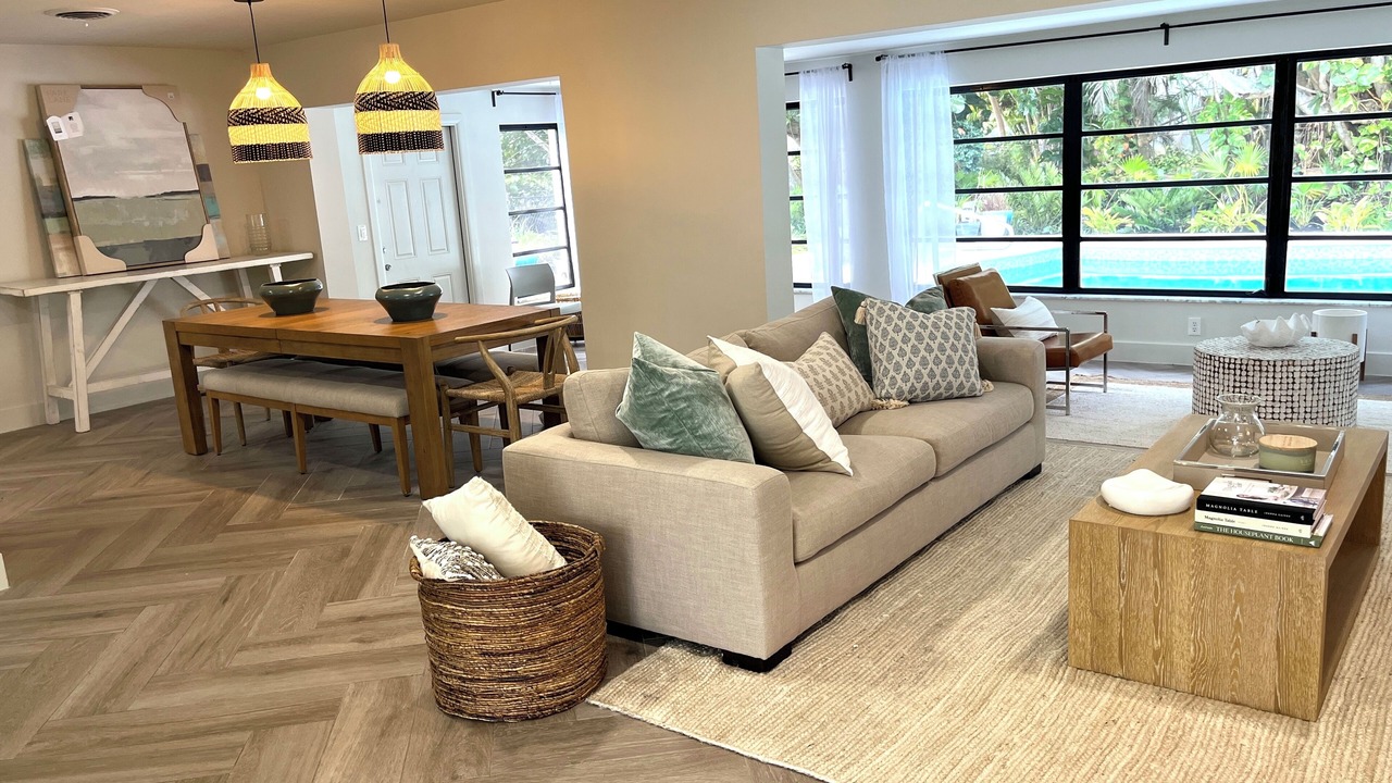 Photo of Livingroom in Lake Clarke Shores