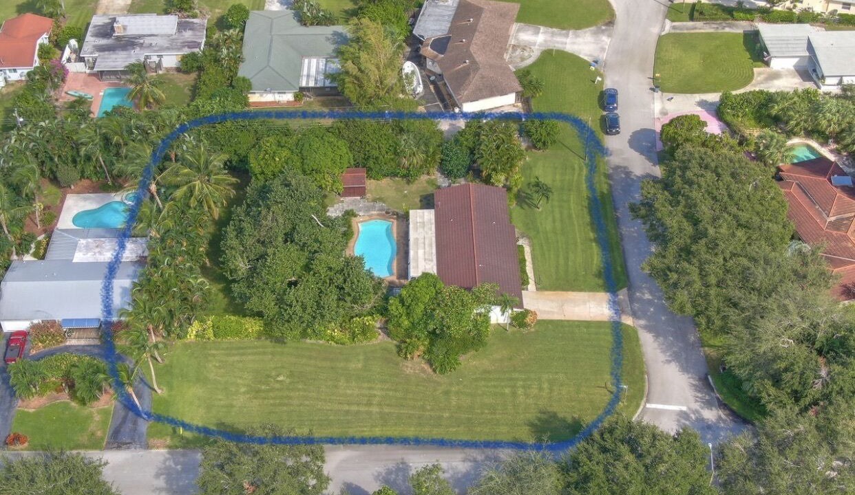 Photo of Outdoor in Lake Clarke Shores