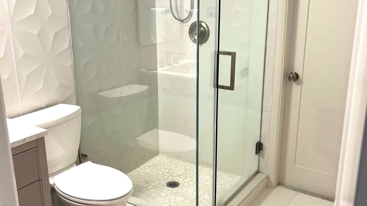 Photo of Bathroom in Lake Clarke Shores