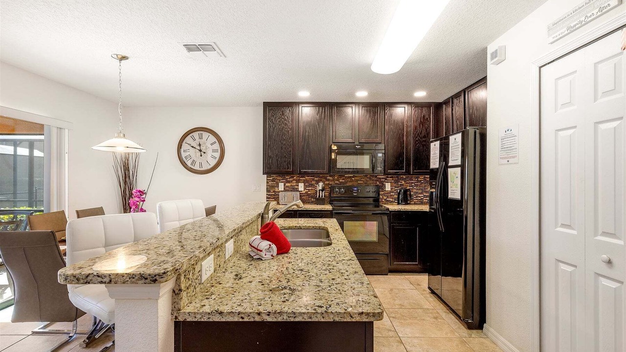 Photo of Kitchen in Veranda Palms