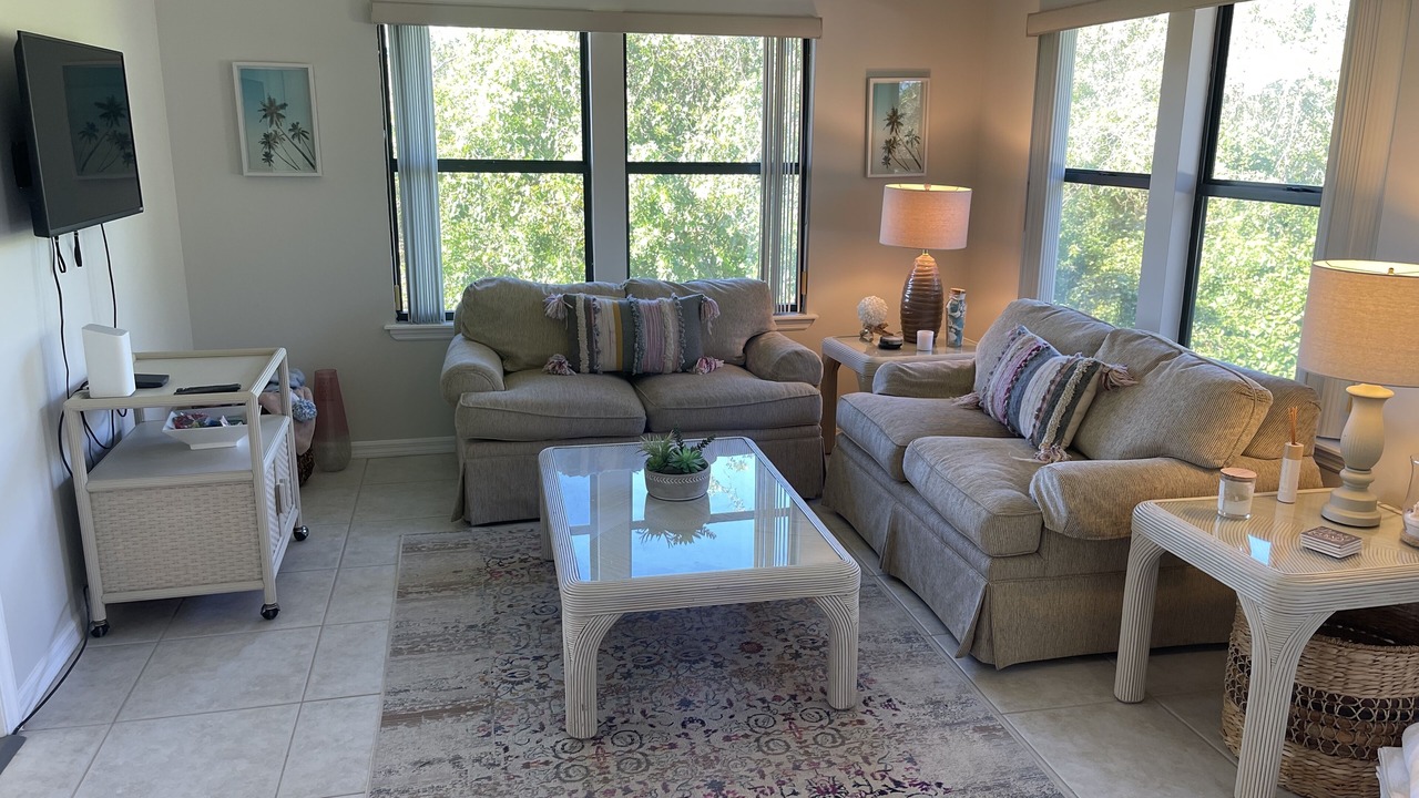 Photo of Livingroom in Florida Ridge