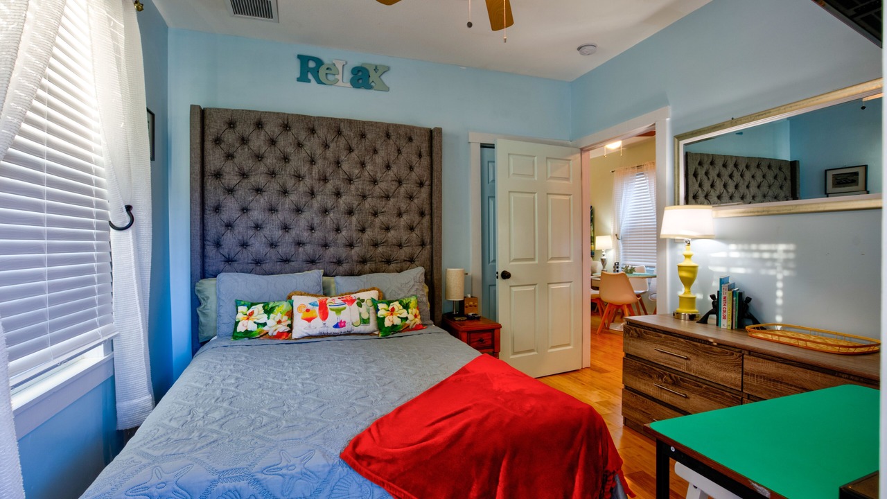 Photo of Bedroom in Uptown - Upper Duval