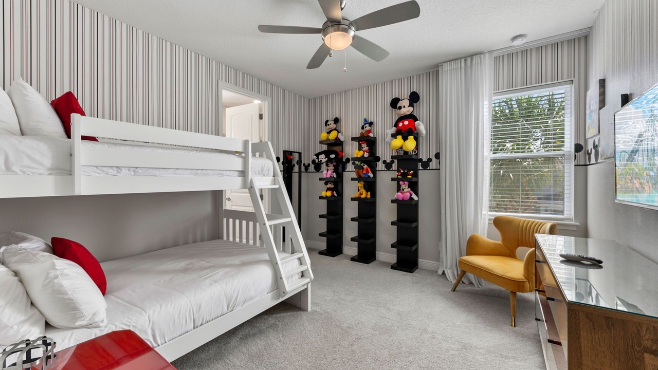 Photo of Bedroom in Bay Lake