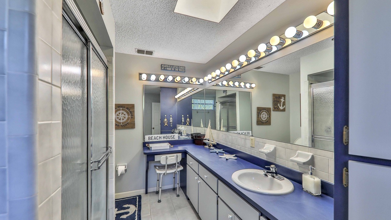 Photo of Bathroom in Avon Park