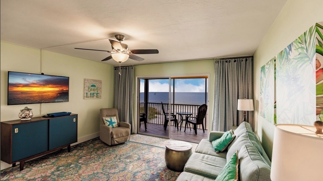 Photo of Livingroom in Fort Myers Beach