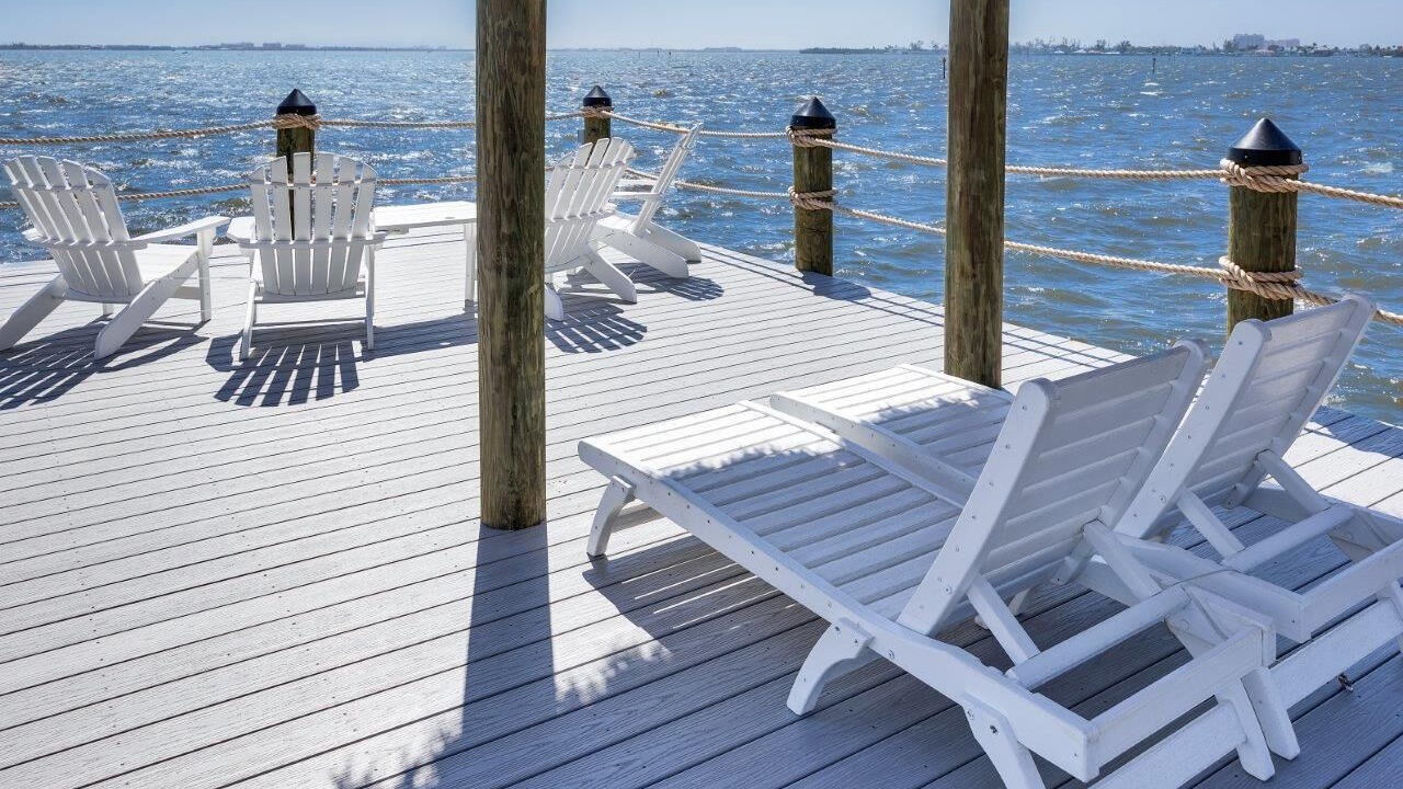 Photo of Patio Balcony in Yacht Club