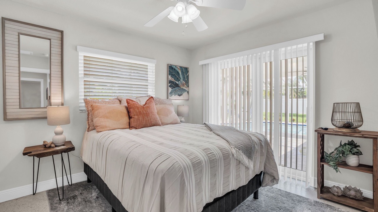Photo of Bedroom in Yacht Club