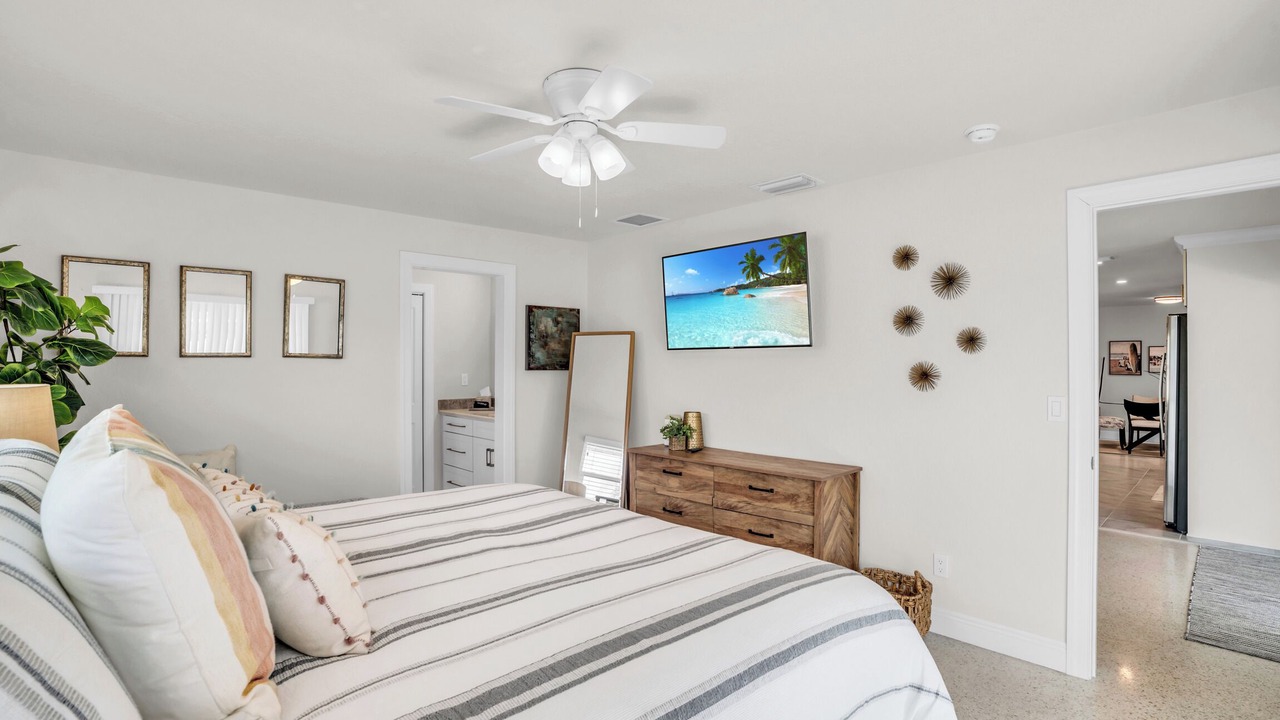 Photo of Bedroom in Yacht Club