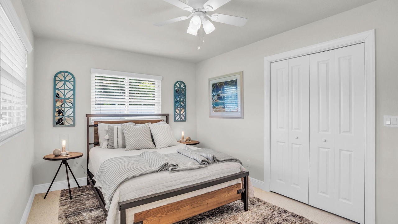Photo of Bedroom in Yacht Club