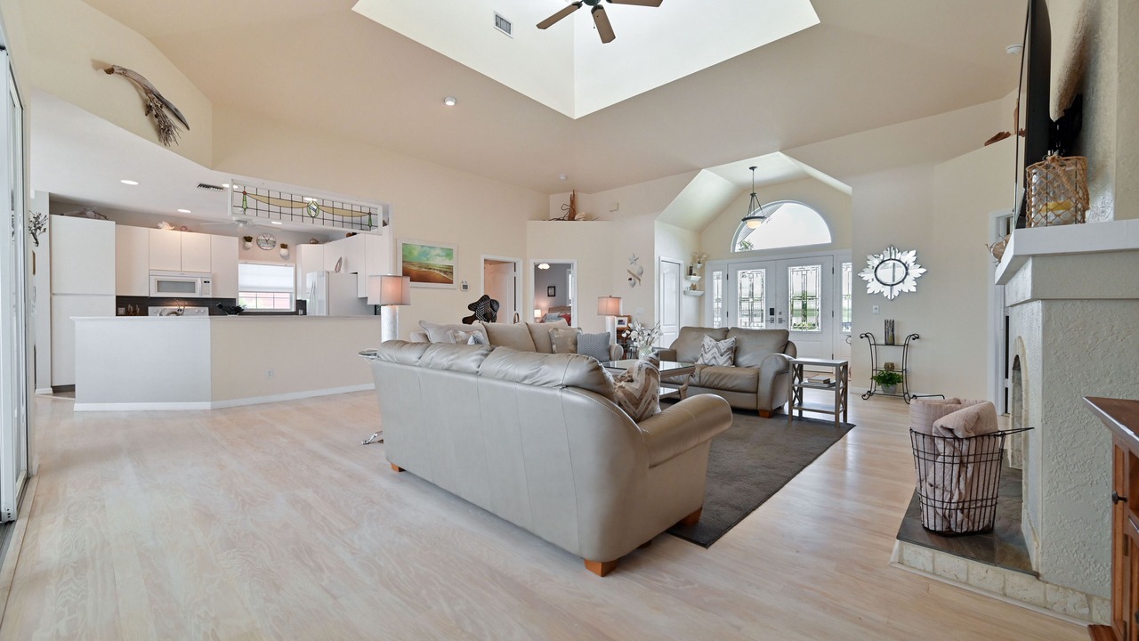 Photo of Livingroom in Estero Bay Shores