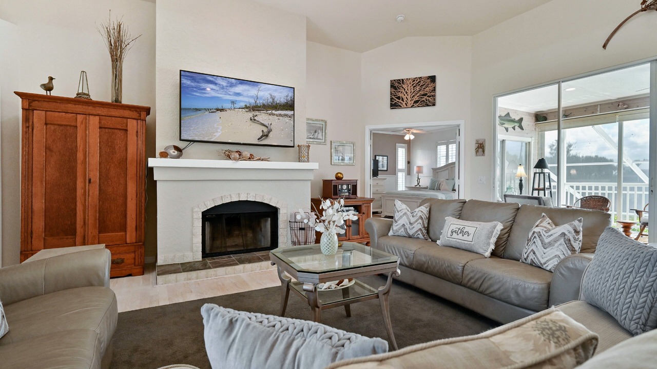 Photo of Livingroom in Estero Bay Shores