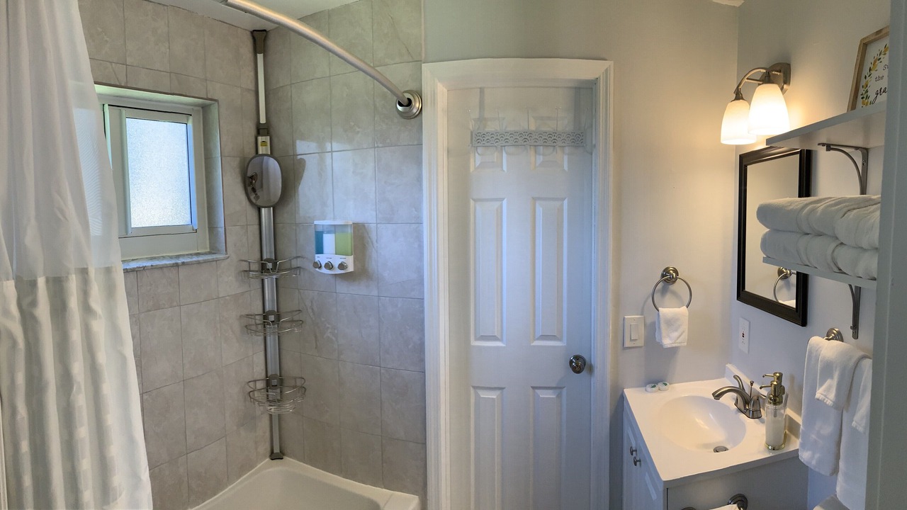 Photo of Bathroom in Juno Ridge
