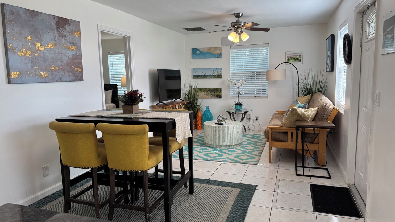 Photo of Livingroom in Juno Ridge
