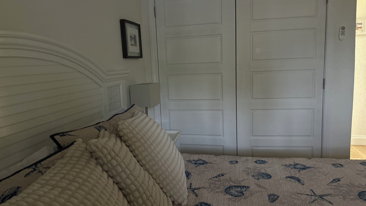 Photo of Bedroom in Holmes Beach