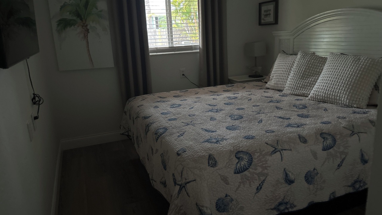 Photo of Bedroom in Holmes Beach