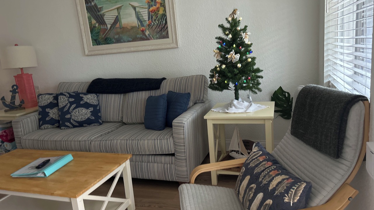 Photo of Livingroom in Holmes Beach