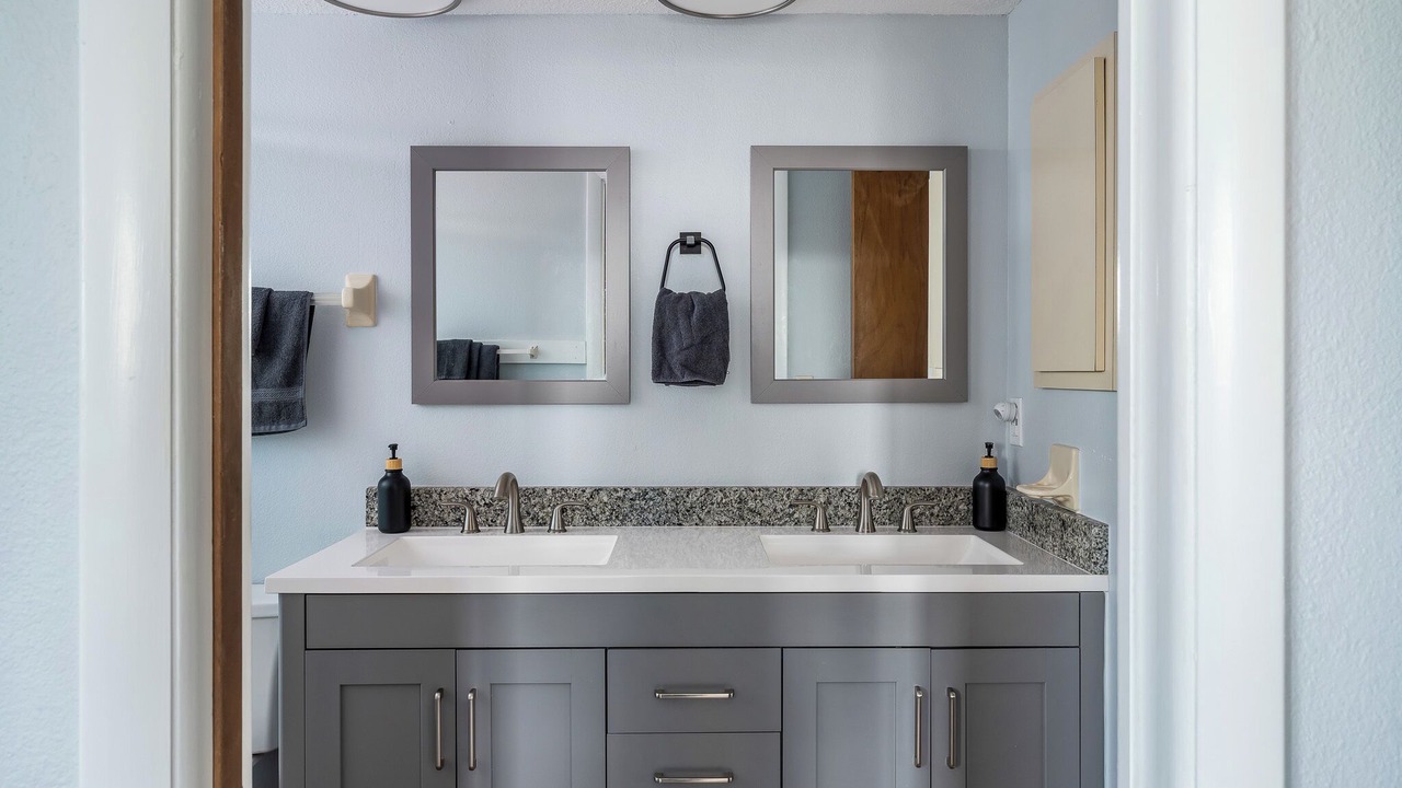 Photo of Bathroom in Englewood