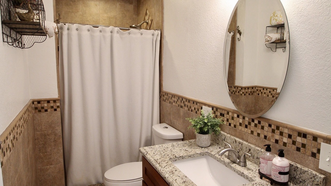 Photo of Bathroom in Riviera Bay