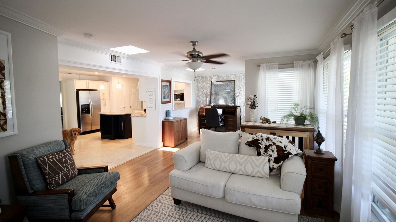 Photo of Livingroom in Riviera Bay