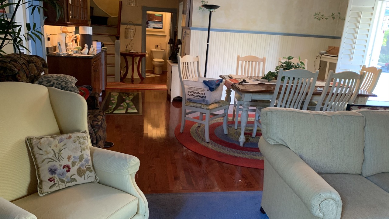 Photo of Livingroom in Cape May Court House