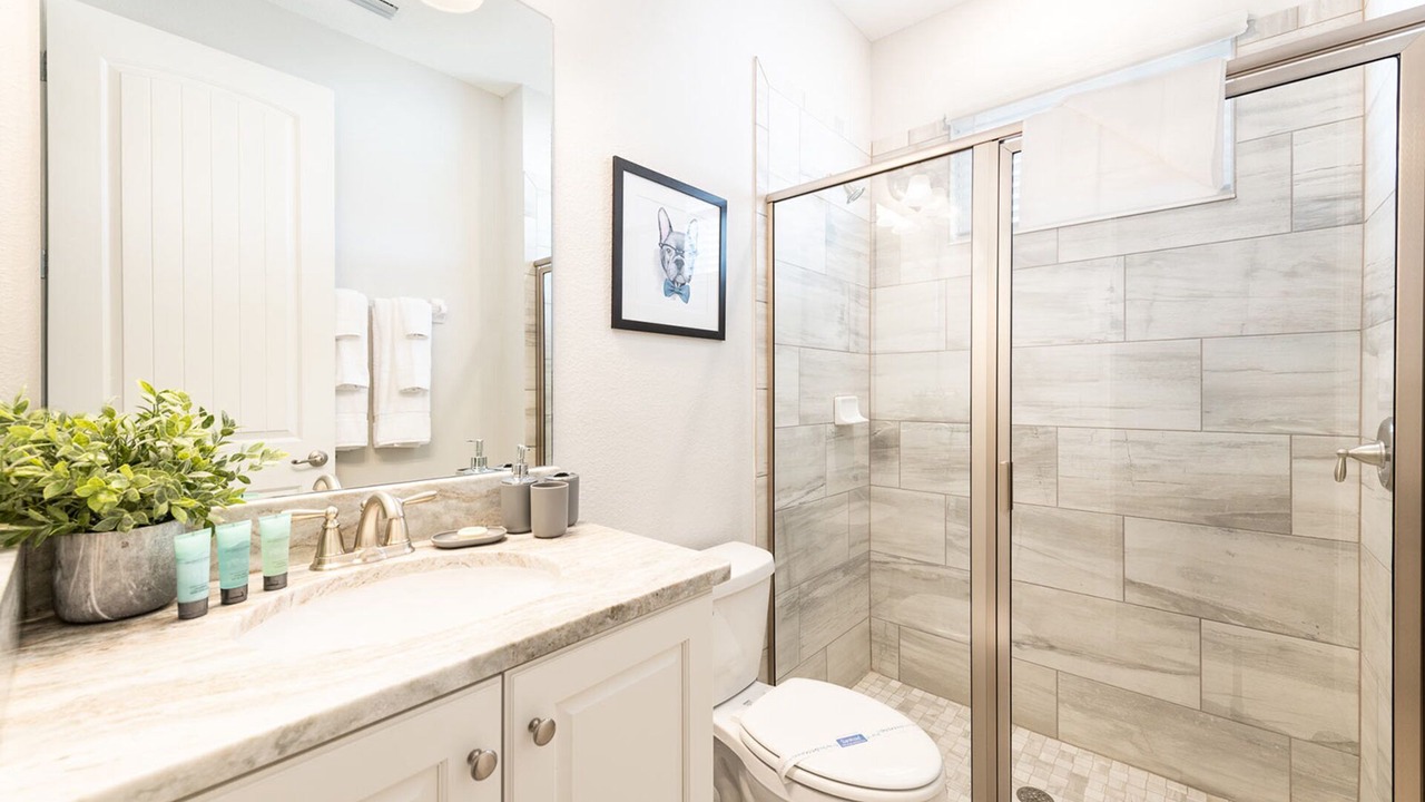 Photo of Bathroom in Bay Lake
