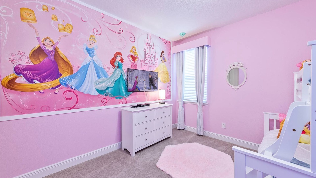 Photo of Bedroom in Bay Lake