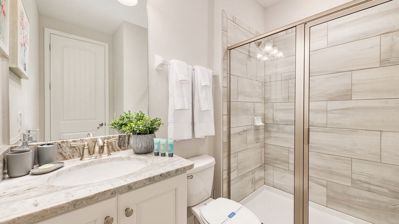 Photo of Bathroom in Bay Lake