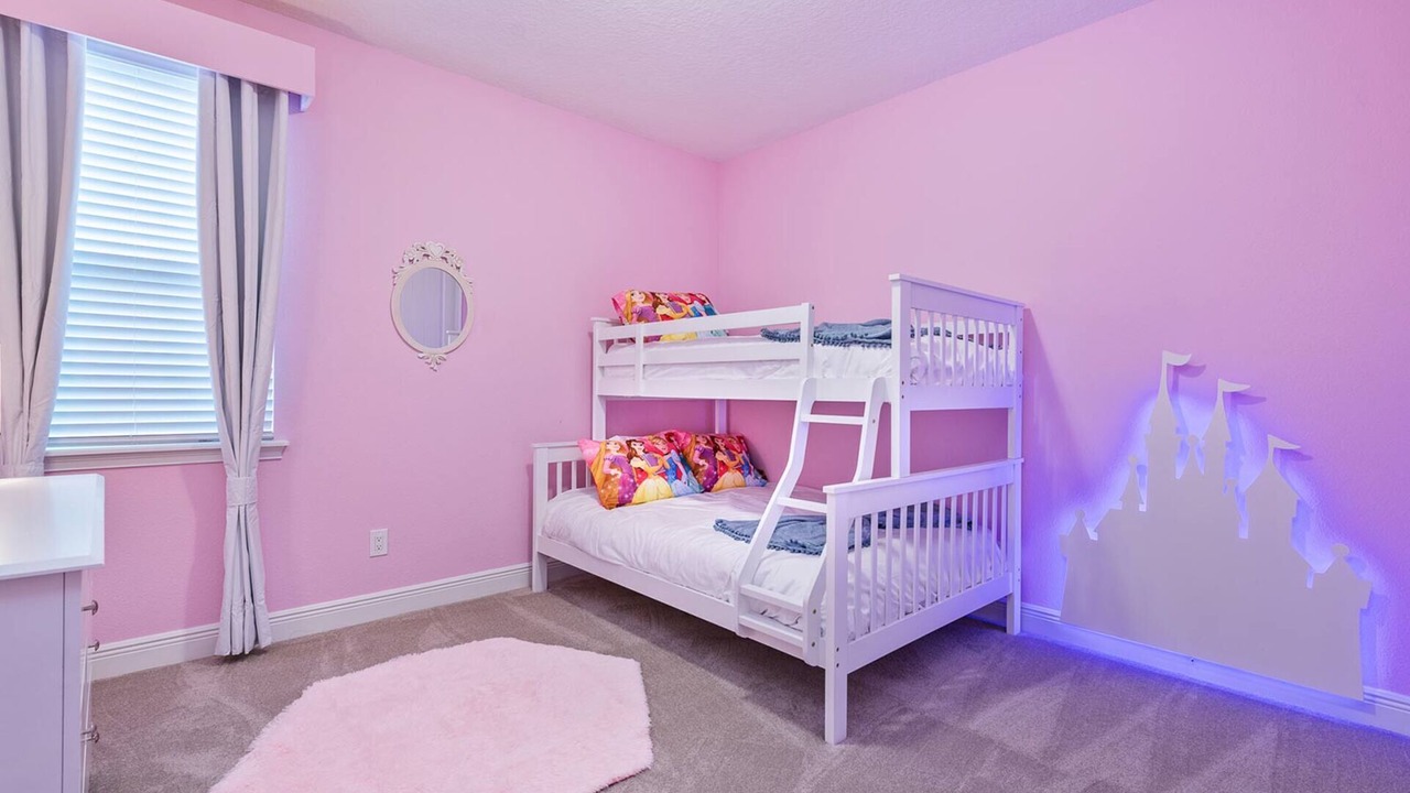 Photo of Bedroom in Bay Lake